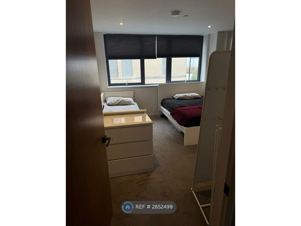 Additional image 3 of 2 bed flat to rentPortland Place, Southampton SO14
