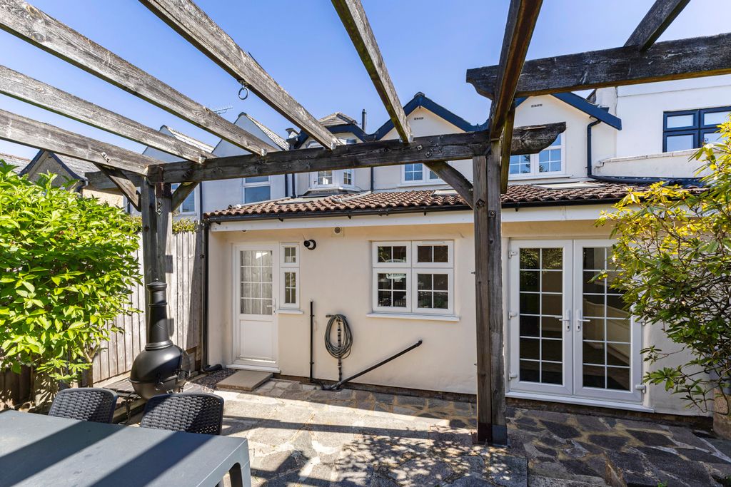 Additional image 13 of 4 bed detached house for saleWindmill Street, Bushey WD23