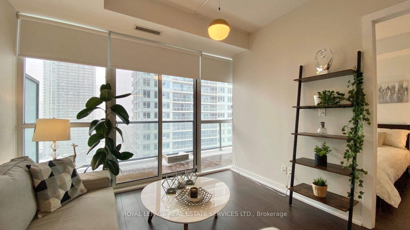 Additional image 3 of 2107-20 Bruyeres Mews, Toronto, ON, M5V 0G8