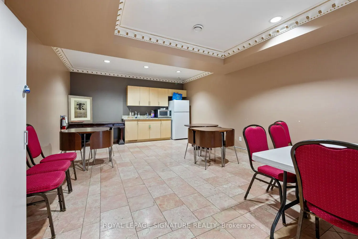 Additional image 18 of 7405 Goreway Drive 104