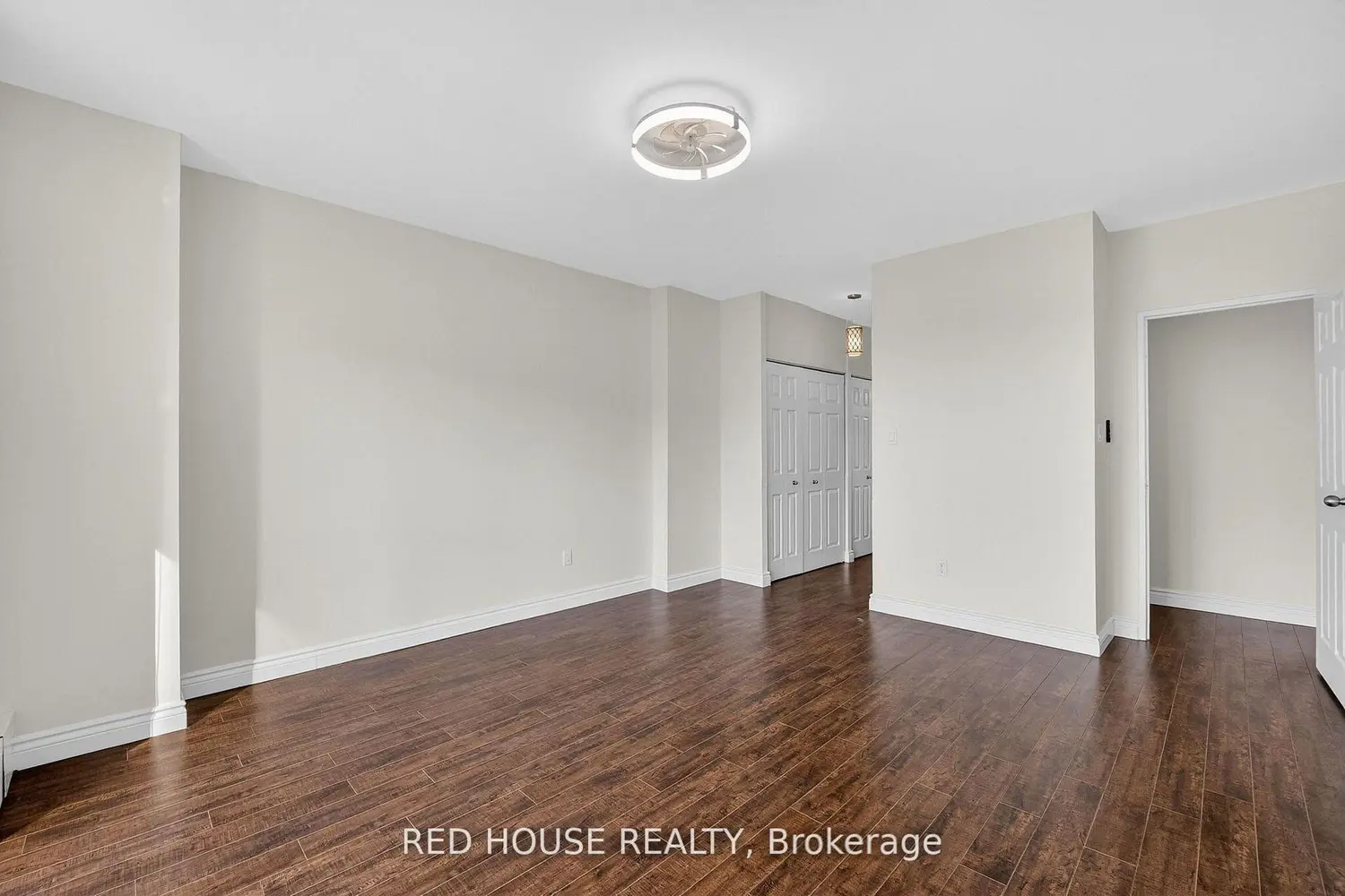 Additional image 10 of 5250 Lakeshore Road 809