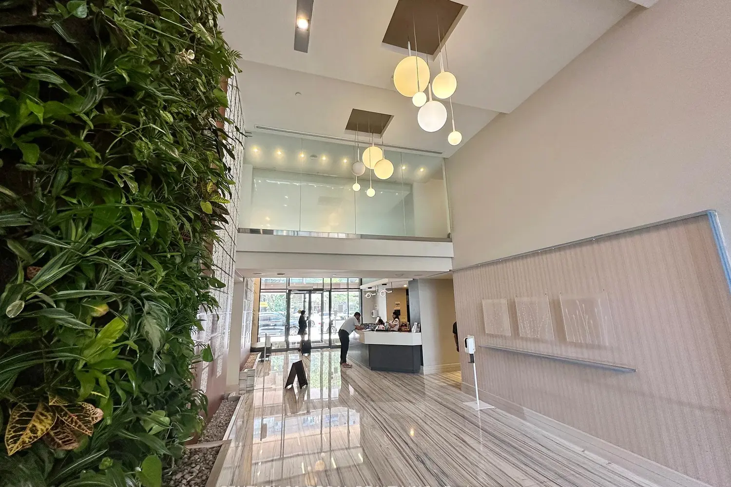 111 Elizabeth Street 533 photo 3