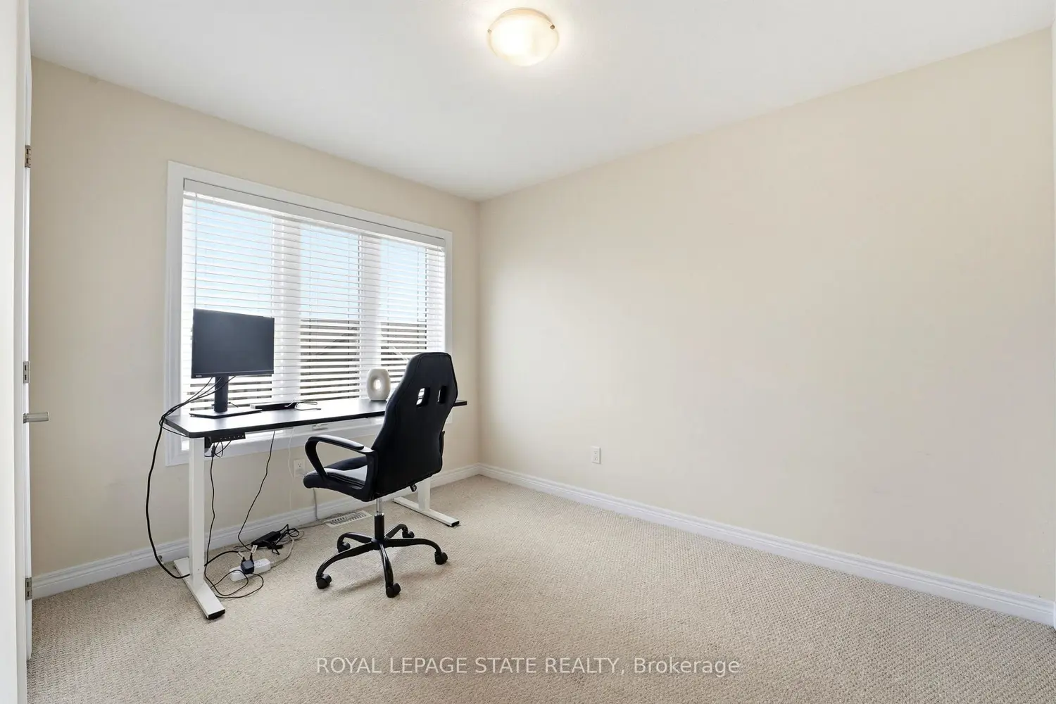 Additional image 11 of 77 Diana Avenue 160