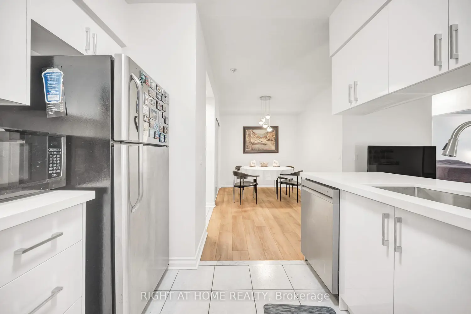 Additional image 13 of 7398 Yonge Street 107A