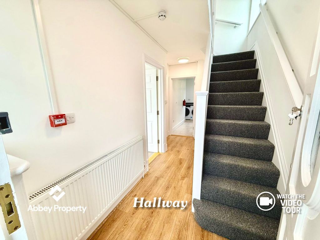 Additional image 2 of 3 bed semi-detached house to rentSeymour Road, Luton LU1