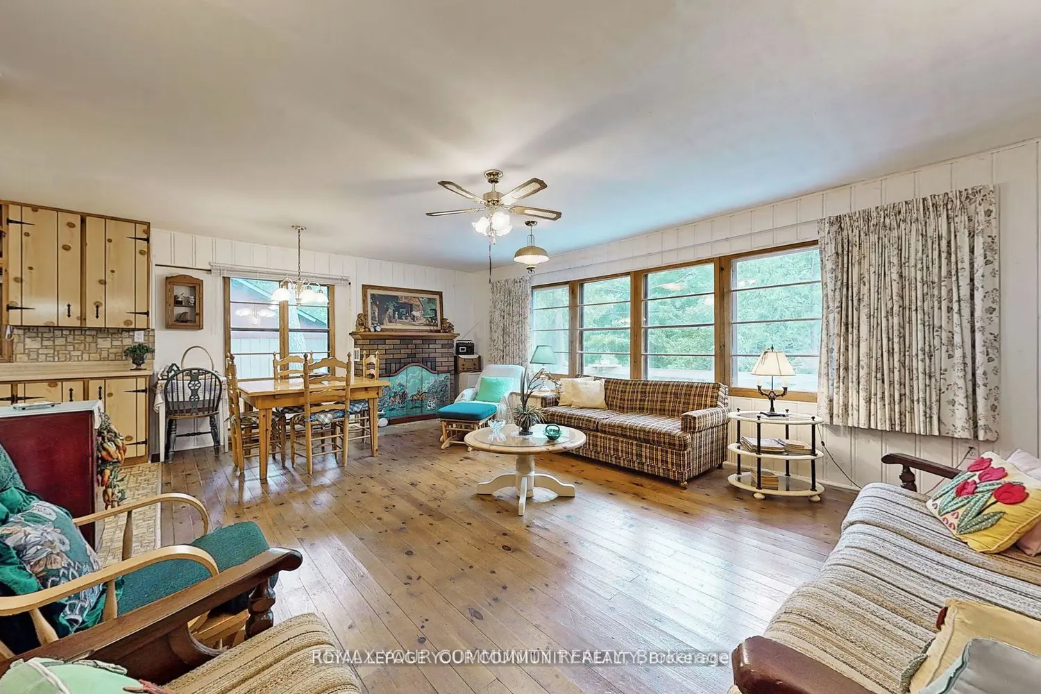 1207 Tiny Beaches Road photo 2