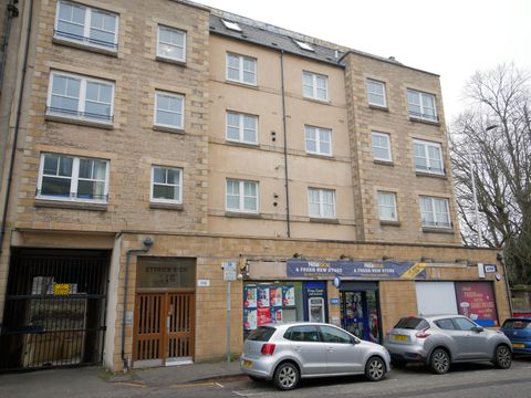 Polwarth Gardens, Polwarth, Edinburgh EH11