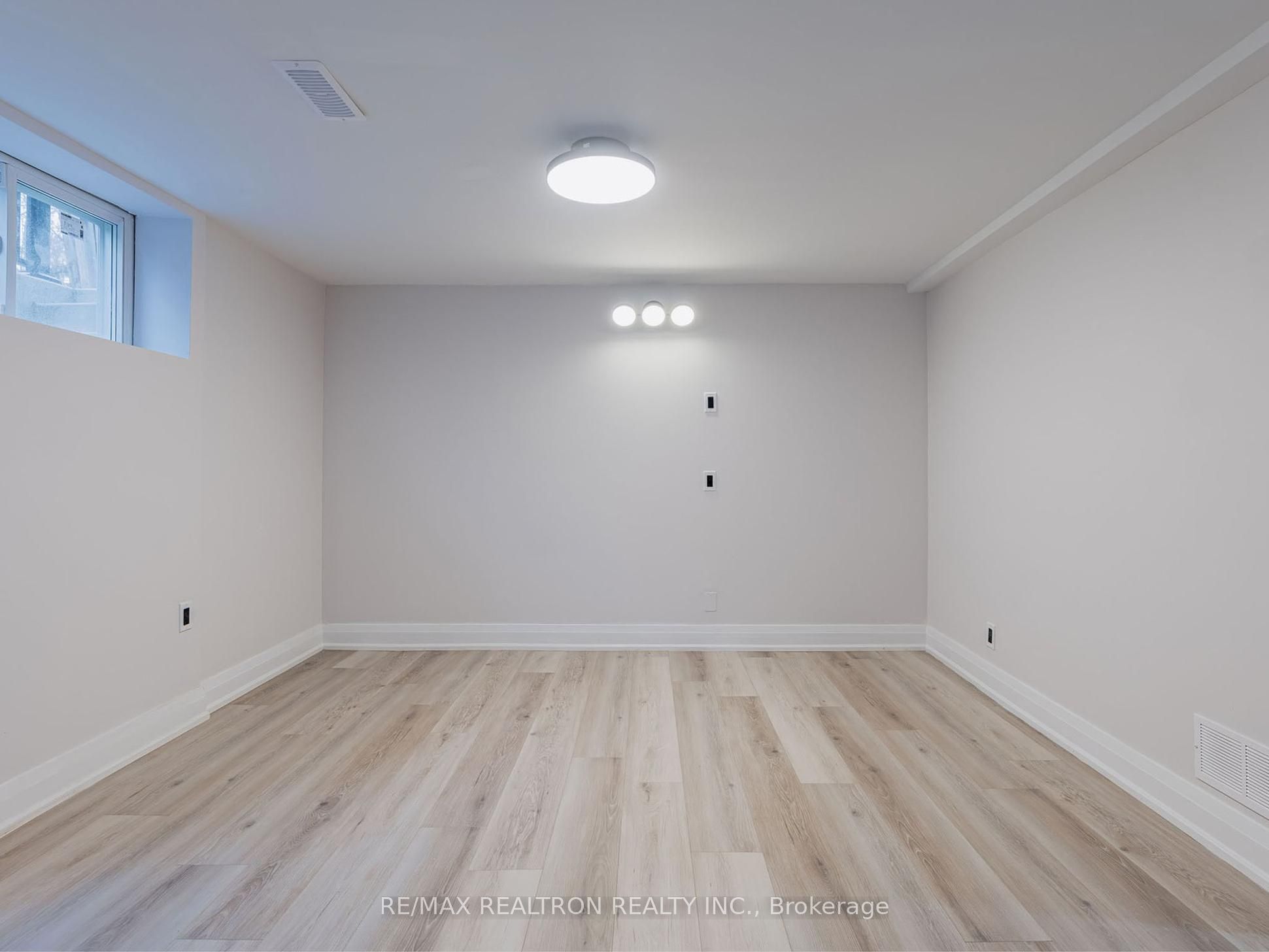 Additional image 3 of Bsmt-28 Blue Spruce Lane, Markham, ON, L3T 3W9