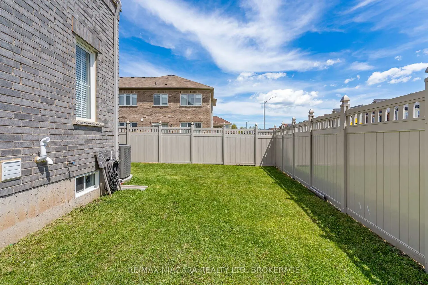 Additional image 2 of 7782 Dockweed Drive