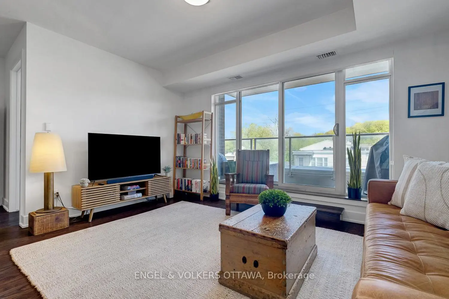 Additional image 7 of 7 Marquette Avenue 213