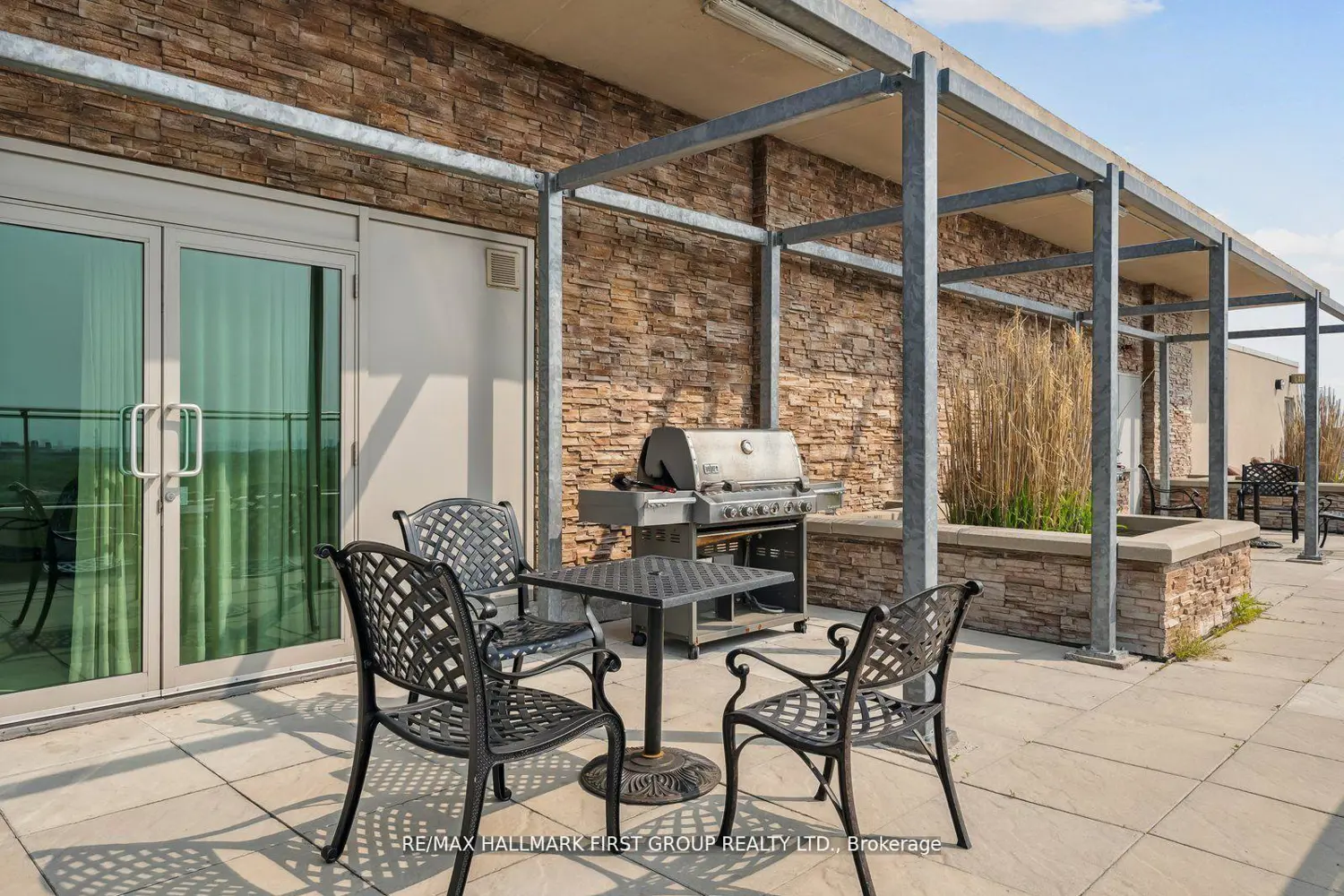 Additional image 8 of 1215 Bayly Street 1304