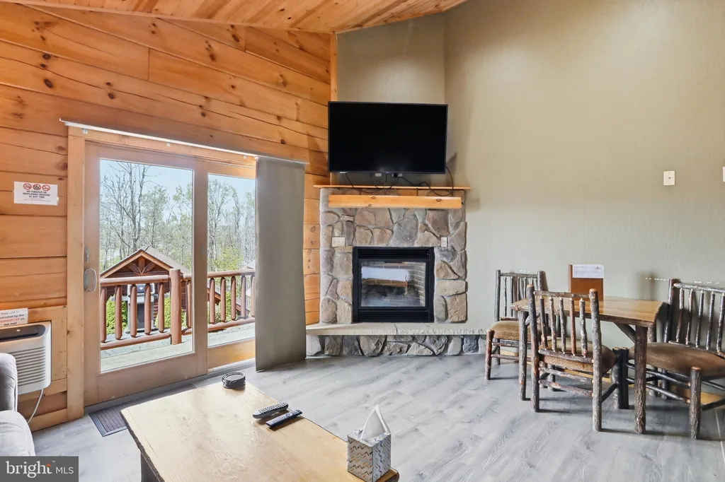 Additional image 4 of 221 Cabin Lodge Road, Mc Henry, MD 21541