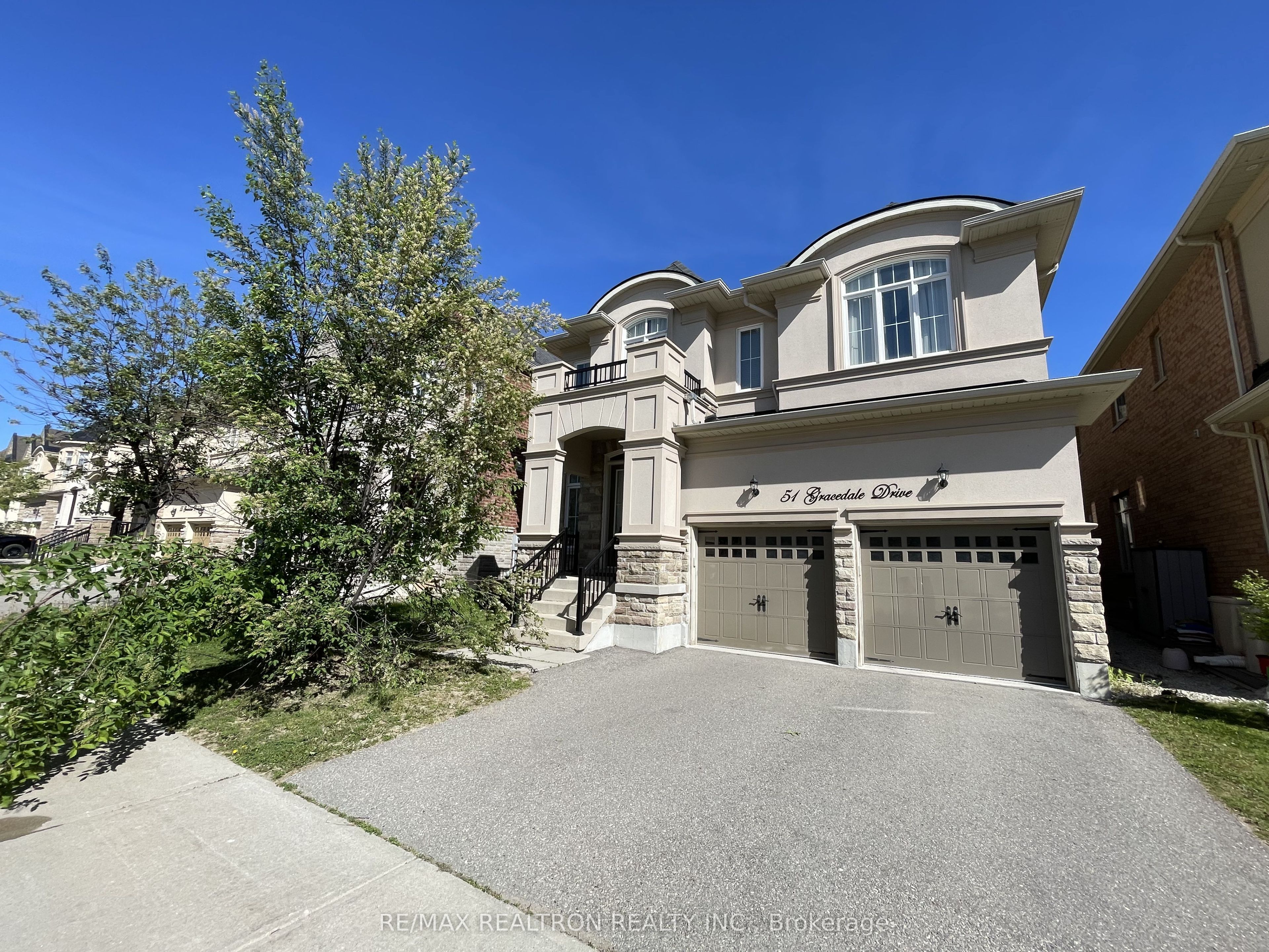 51 Gracedale Drive, Richmond Hill, ON, L4C 6S8