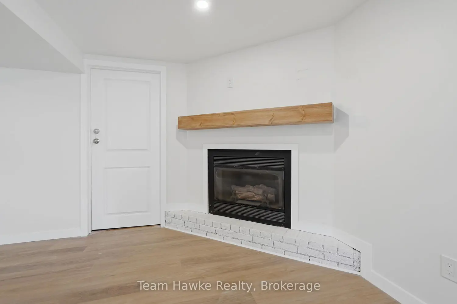 Additional image 4 of 958 Montreal Street
