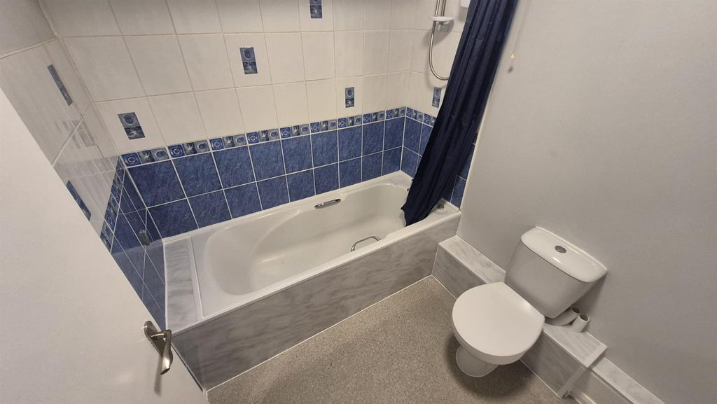 Additional image 8 of 3 bed terraced house to rentCadogan Close, Johnston, Haverfordwest SA62