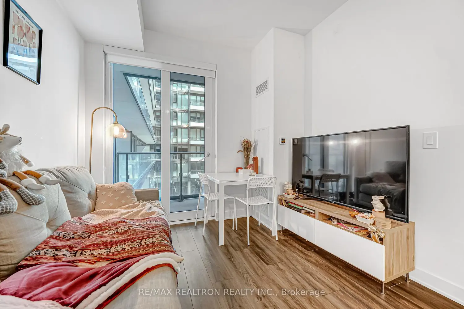 Additional image 6 of 135 Lower Sherbourne Street 1439