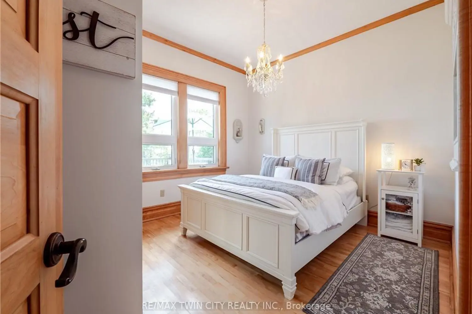 Additional image 10 of 504617 Grey Road 1