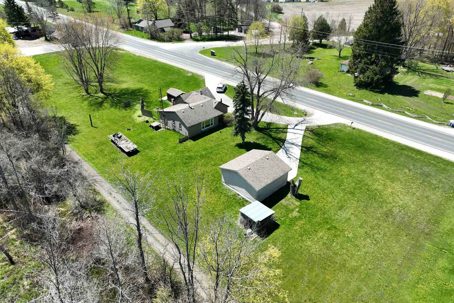 Additional image 5 of 19549 Highway 6