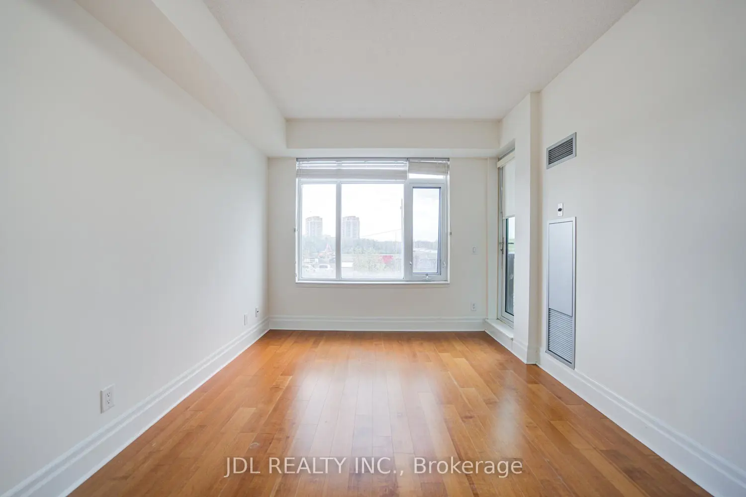 Additional image 6 of 111 Upper Duke Crescent 214