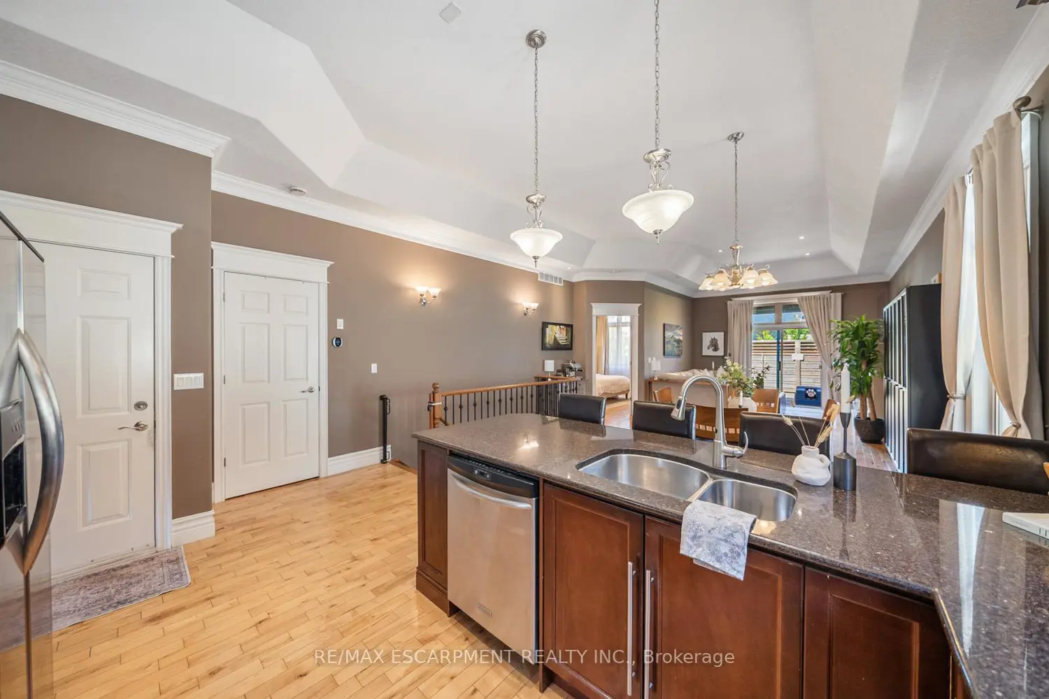 Additional image 5 of 80 New Lakeshore Road 27
