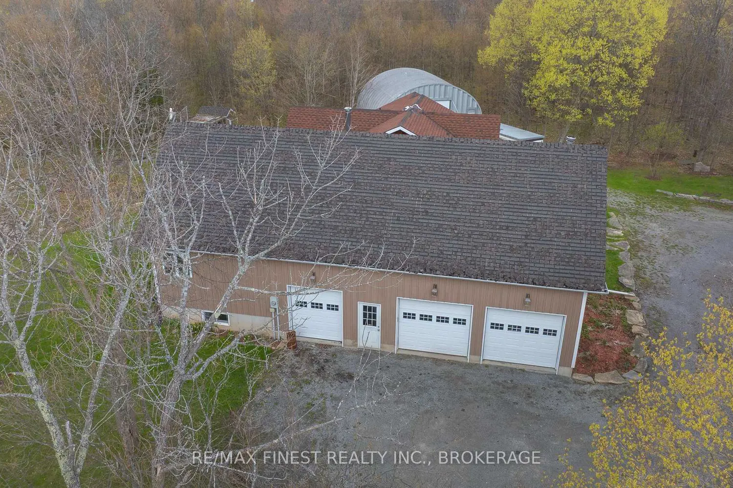 Additional image 3 of 2926 Lake Road