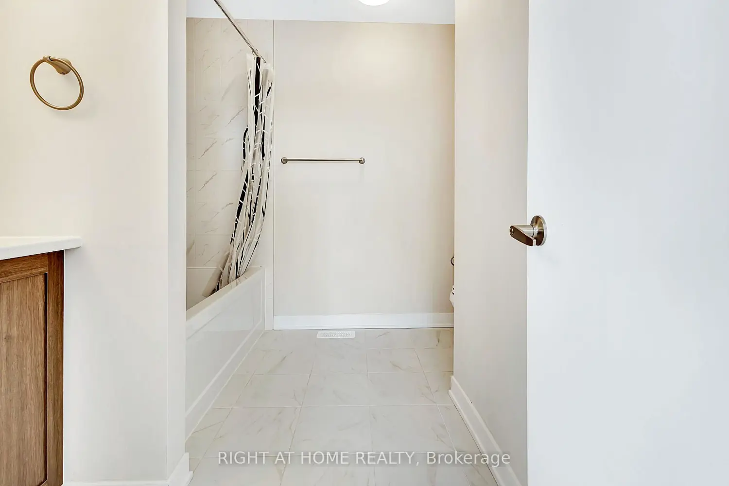 Additional image 7 of 106 Beebalm Crescent