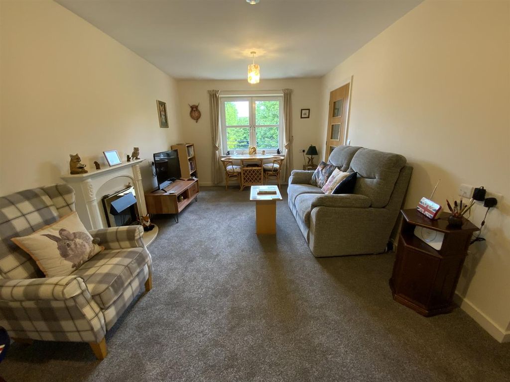 Additional image 6 of 1 bed flat for saleGlebe Street, Dumfries DG1