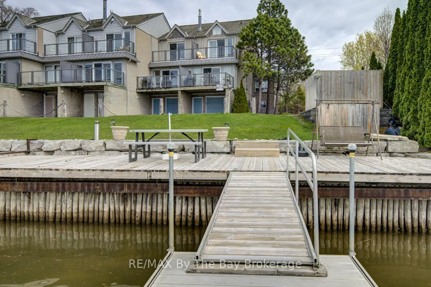 216 River Road 1