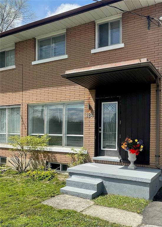 124 Avalon Place, Kitchener, ON, N2M 4N7