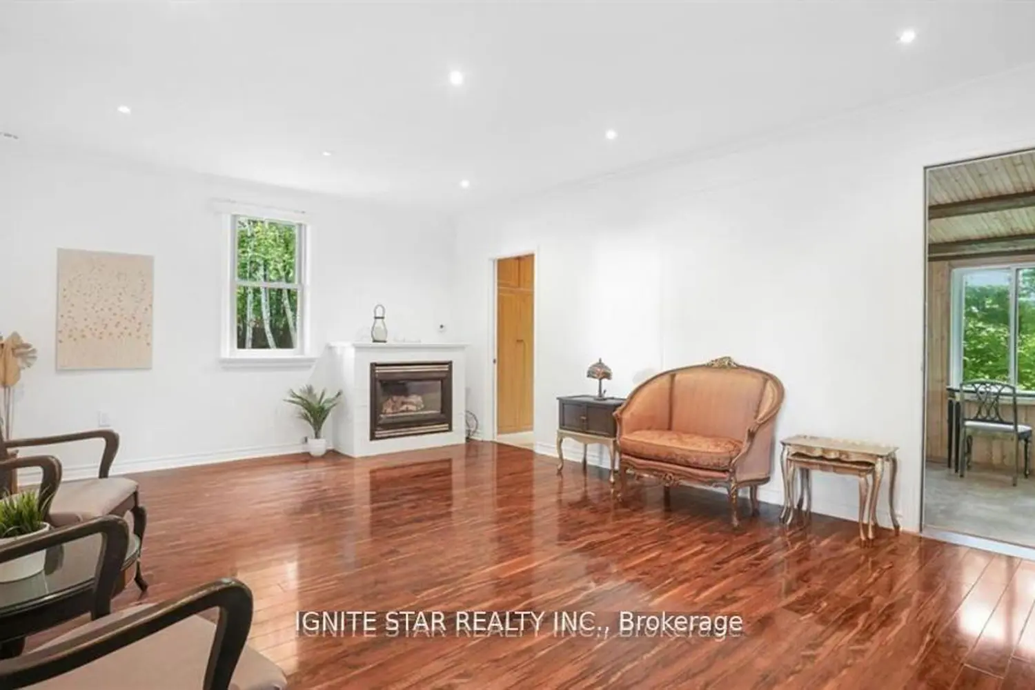Additional image 4 of 1136 Bronte Road