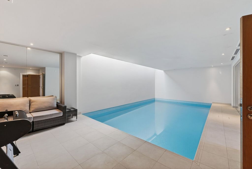 Additional image 50 of 6 bed detached house for saleSquirrels Chase, Prestbury, Macclesfield SK10
