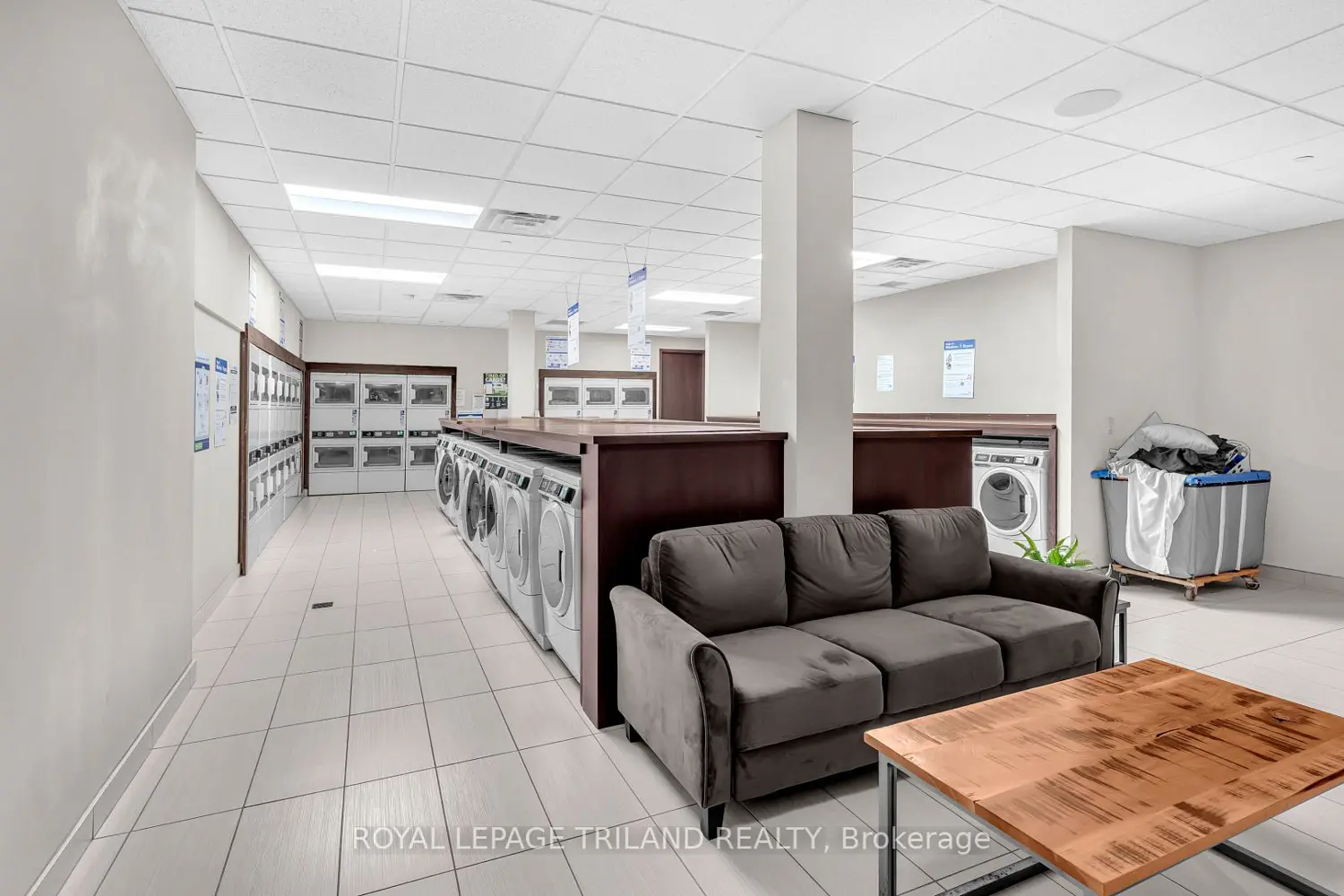 Additional image 14 of 1235 Richmond Street 901