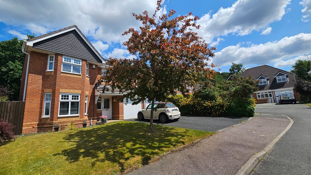 Additional image 2 of 4 bed detached house to rentHugo Way, Loggerheads TF9