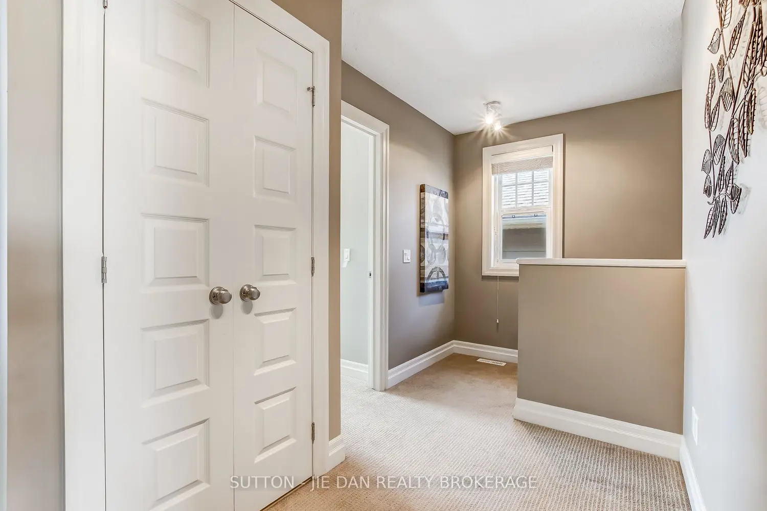 Additional image 9 of 1850 Beaverbrook Avenue 9