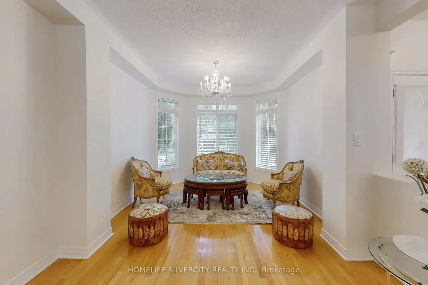 Additional image 3 of 6 Rouge Fairway Street