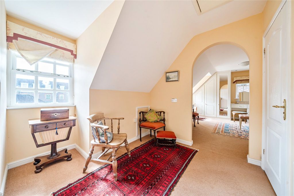 Additional image 13 of 3 bed detached house for salePriestland Gardens, Castle Village, Berkhamsted, Hertfordshire HP4