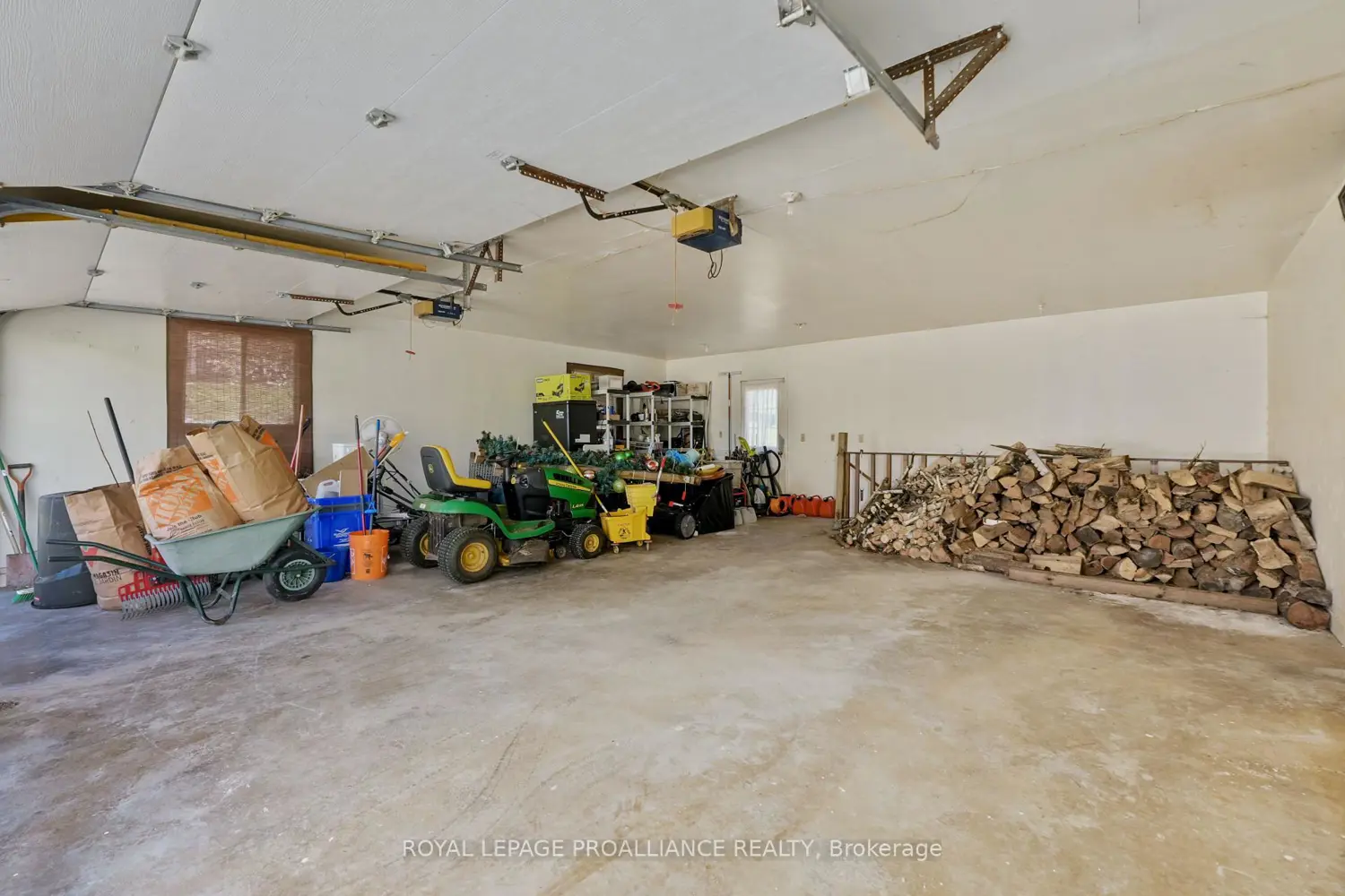 11834 3Rd Line Road photo 4