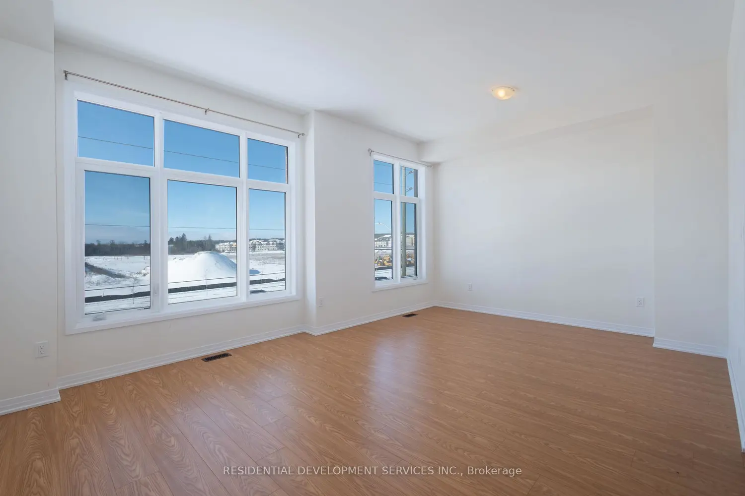 Additional image 13 of 11411 Leslie Street