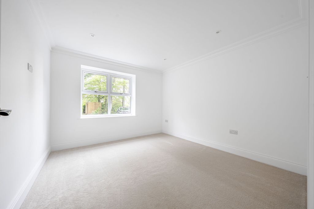 Additional image 14 of 2 bed flat to rentWayside Crescent, Harrogate HG2