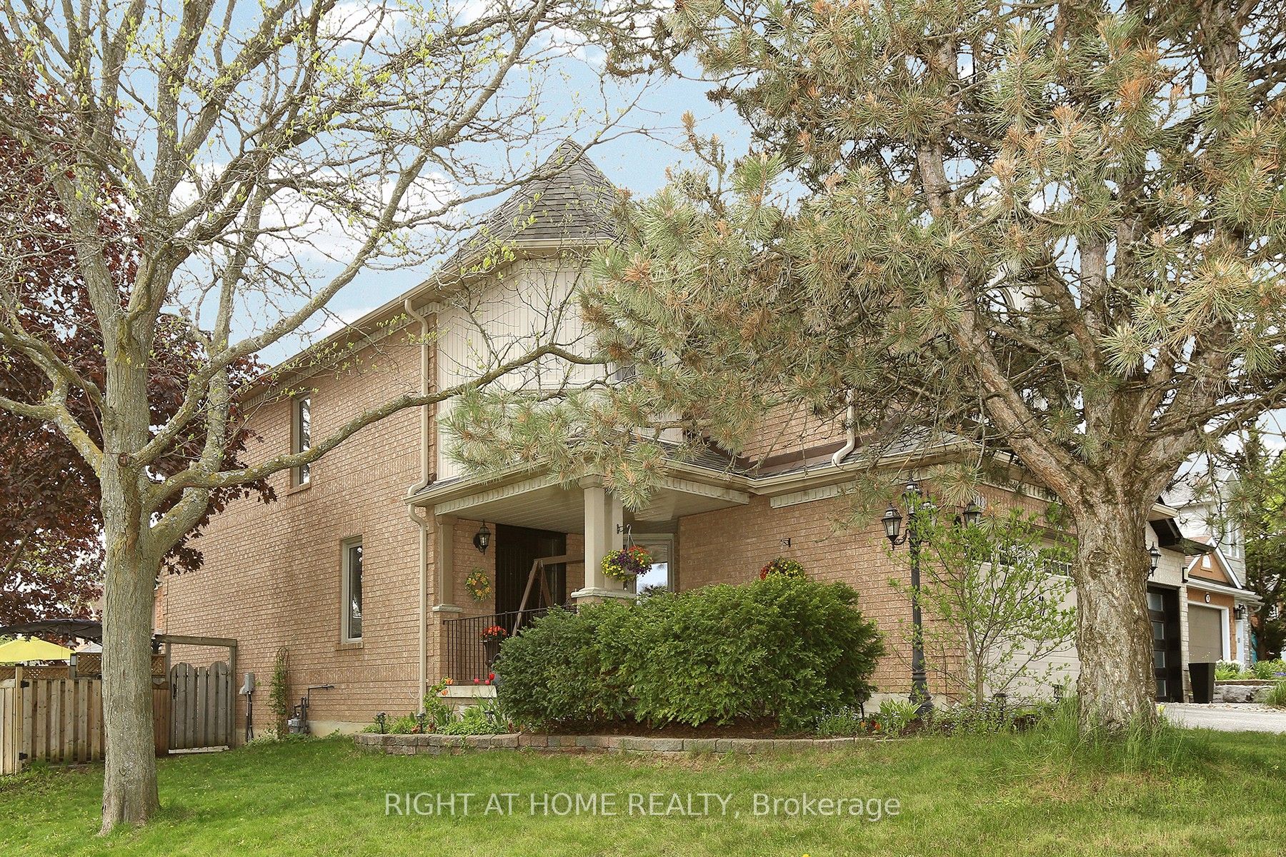 Additional image 3 of 308 Rushbrook Drive, Newmarket, ON, L3X 2C8