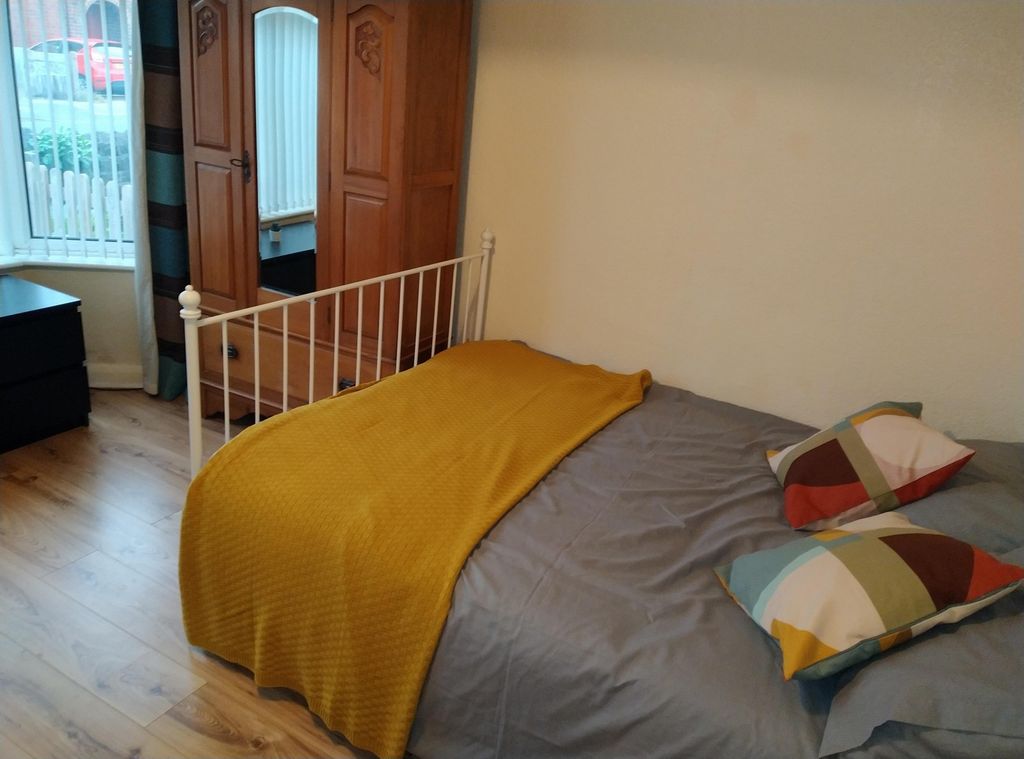Additional image 2 of 1 bed terraced house to rentLilac Grove (Room 1), Beeston NG9