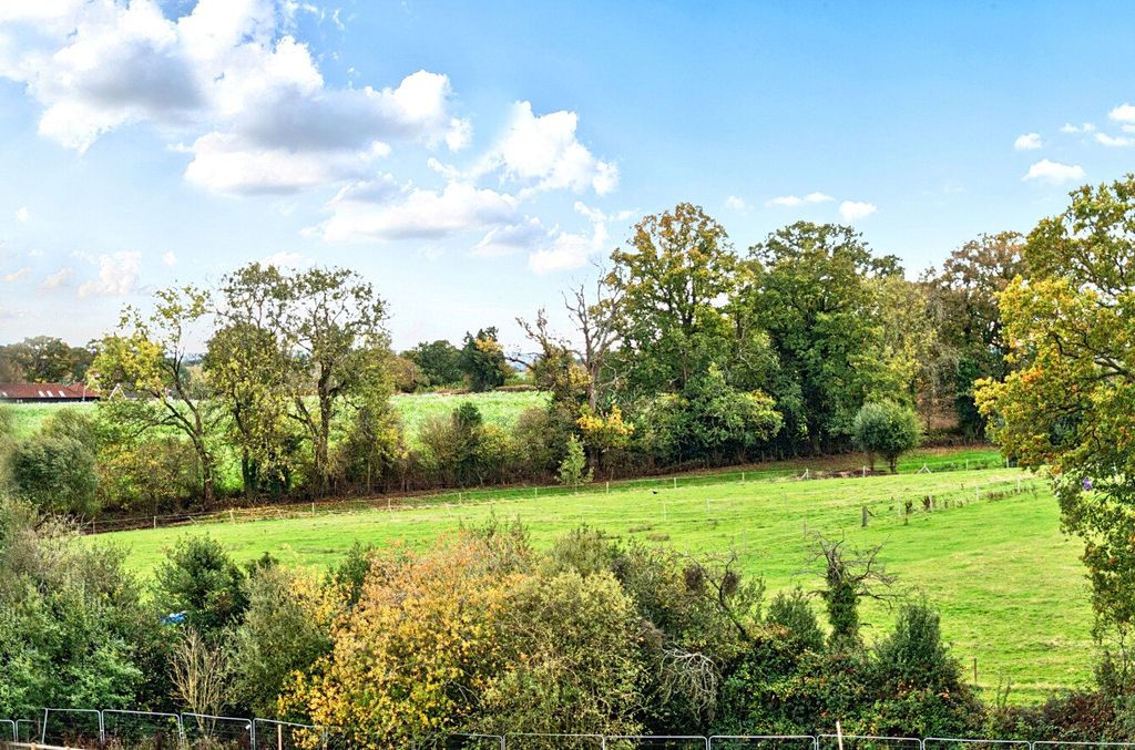 Additional image 20 of 4 bed detached house for saleHackney Way, Mortimer Common, Reading, Berkshire RG7