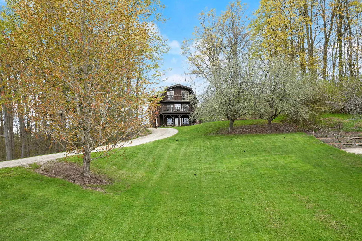 42 Mountainview Road