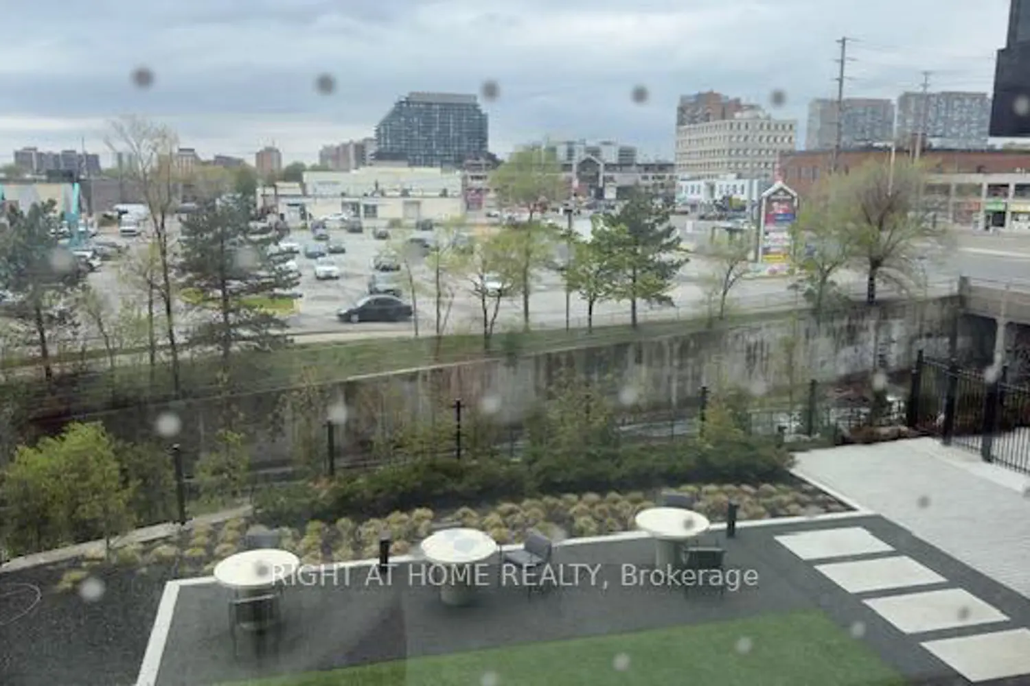 Additional image 10 of 86 Dundas Street 909