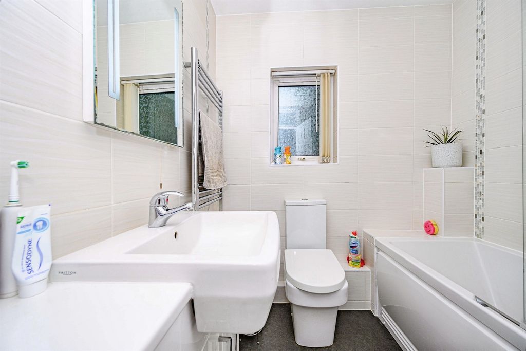 Additional image 11 of 2 bed terraced house for saleMuirfield, Luton LU2