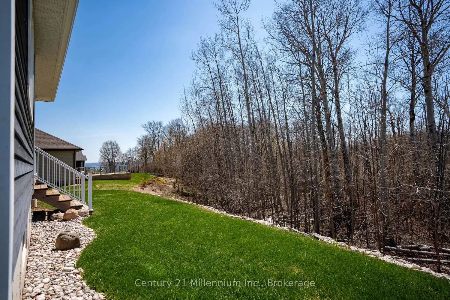 Additional image 16 of 401 Algoma Crescent