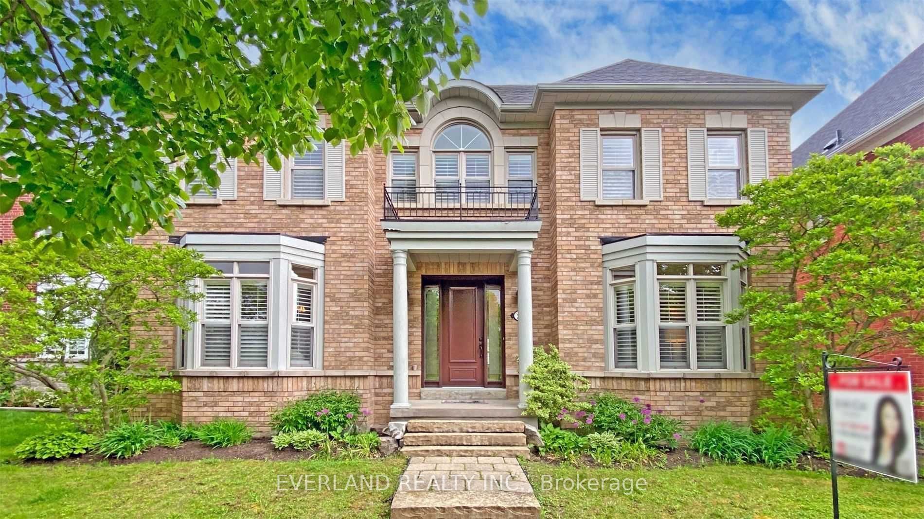 27 The Fairways Street, Markham, ON, L6C 2A3