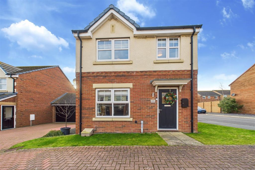 4 bed detached house to rentMercers Way, Alnwick NE66