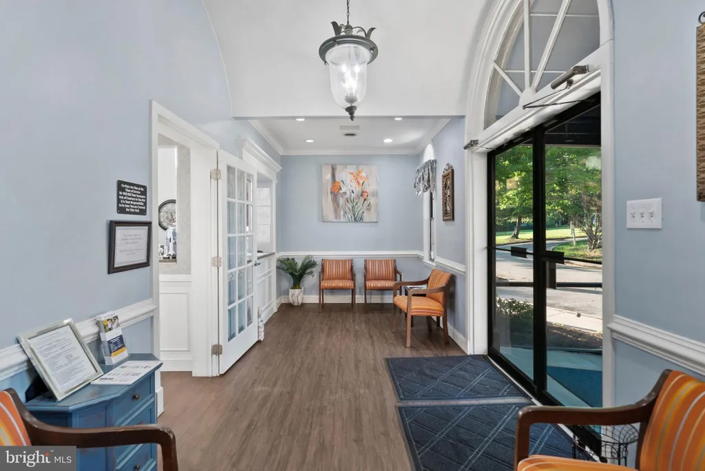 Additional image 6 of 720 Maiden Choice Lane Unit A-B, Baltimore, MD 21229