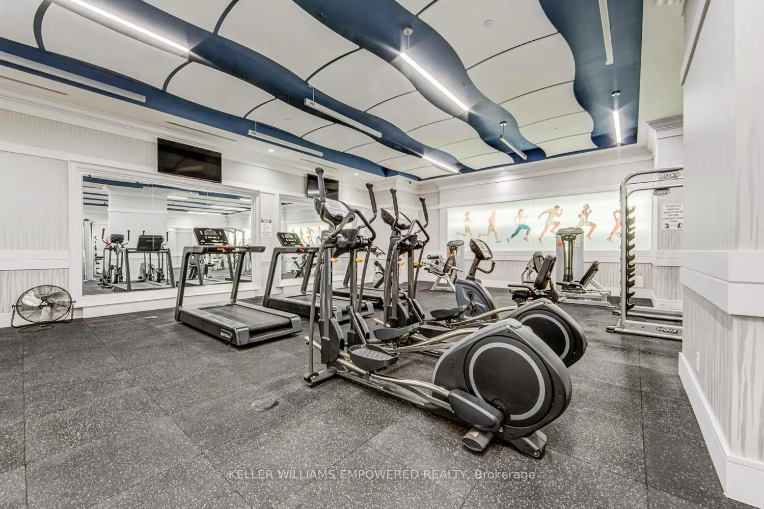 Additional image 10 of 9075 Jane Street 116